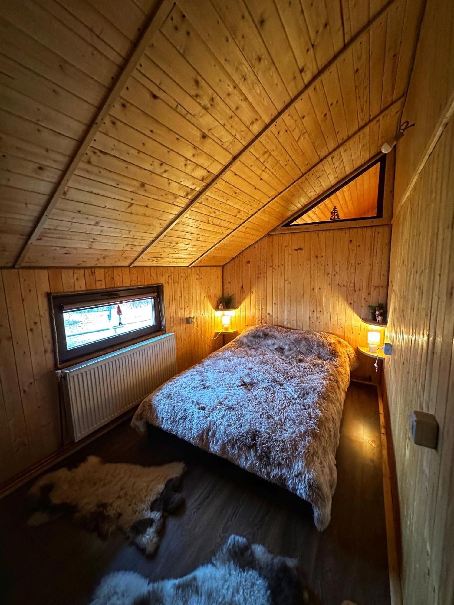 Casuta Din Stejari-Transalpina Villa Novaci-Straini Bagian luar foto